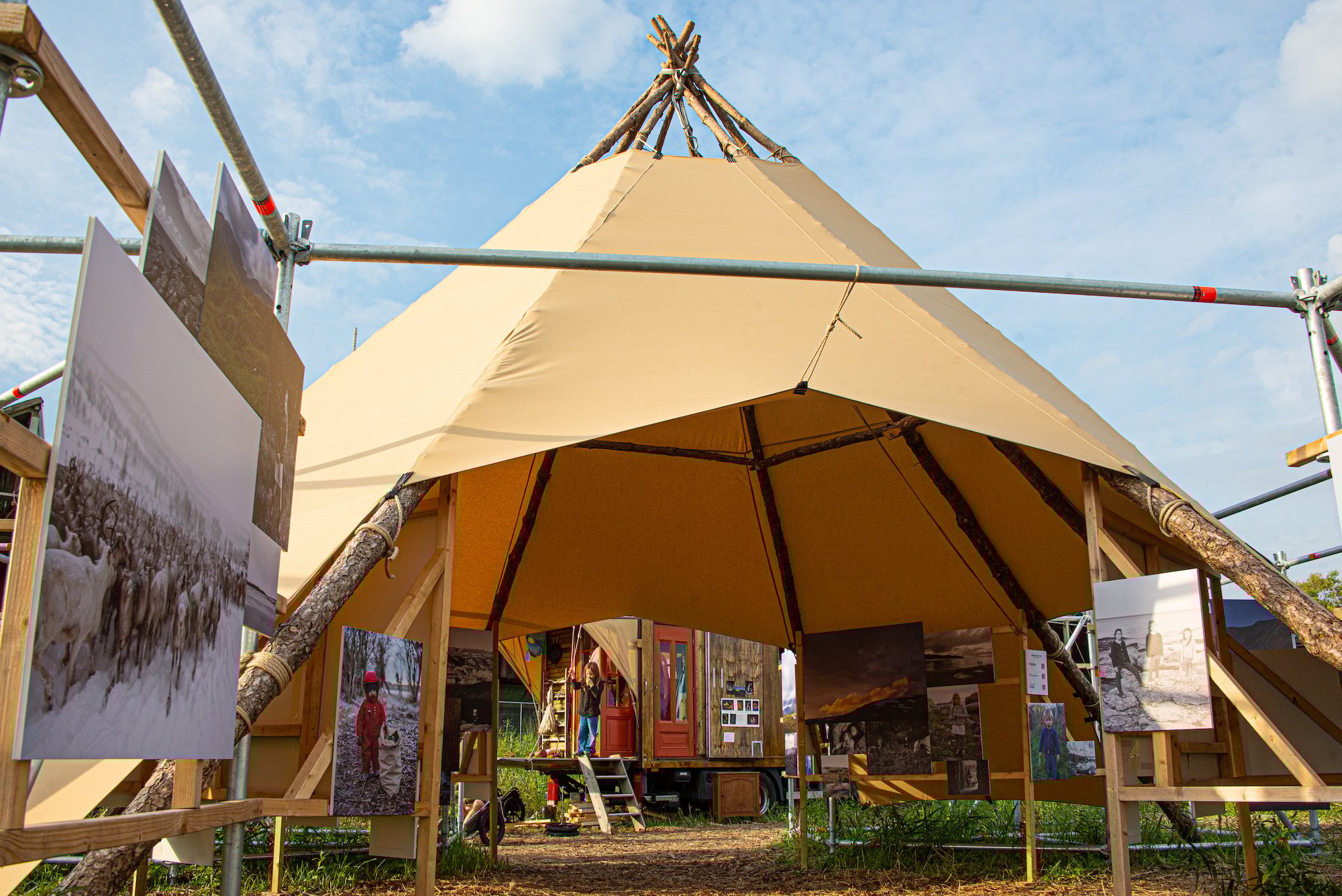 nomadland B+R